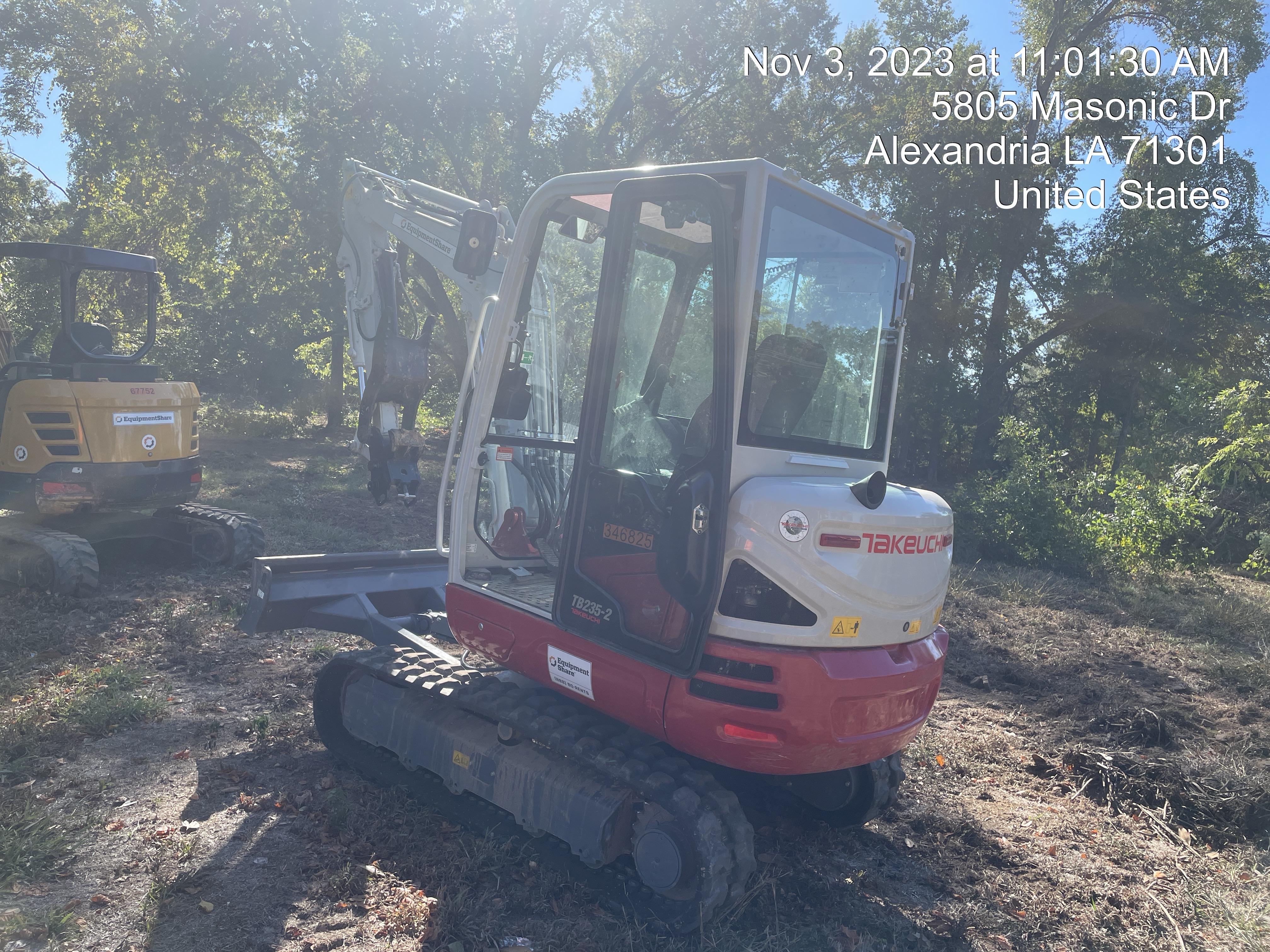 2023 TAKEUCHI TB235-2CR