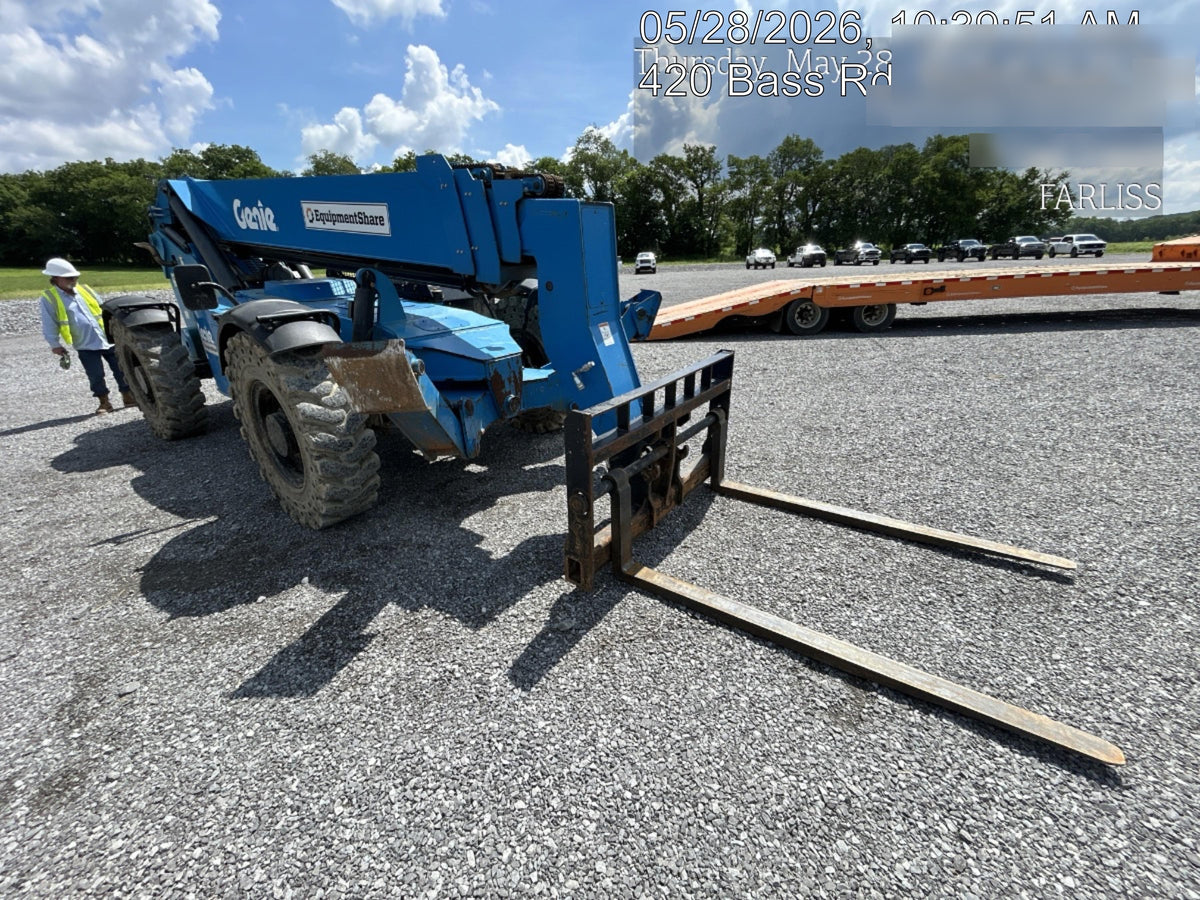 2018 Genie GTH-1056 Genie GTH-1056 w/ROPS, Work Lights, Solid Tires, RH Cab Mesh, Beacon, 60" Carriage and Forks