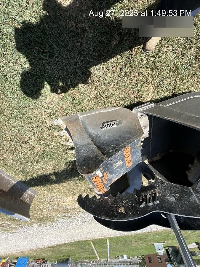 2025 TAKEUCHI 36" Bucket - Takeuchi