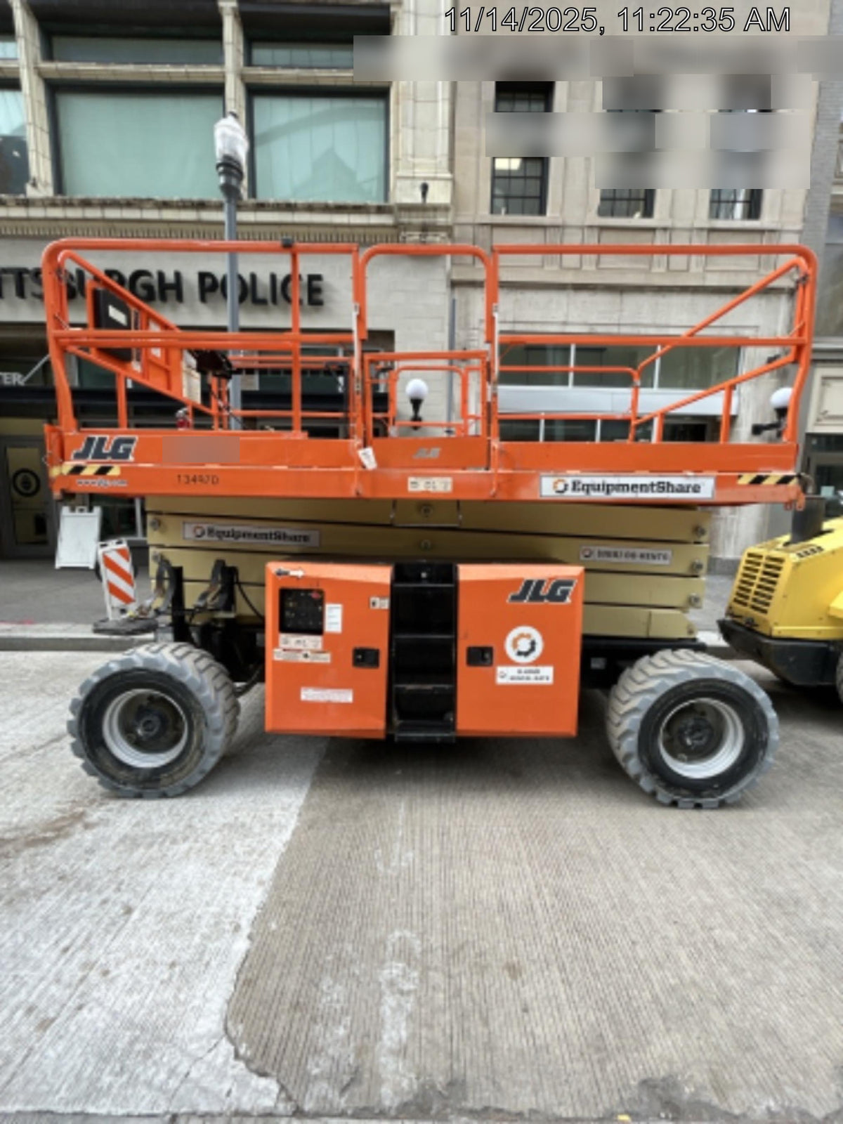 2021 JLG 430LRT