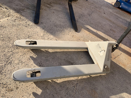 2020 STRONGWAY 4400 lb Pallet Jack