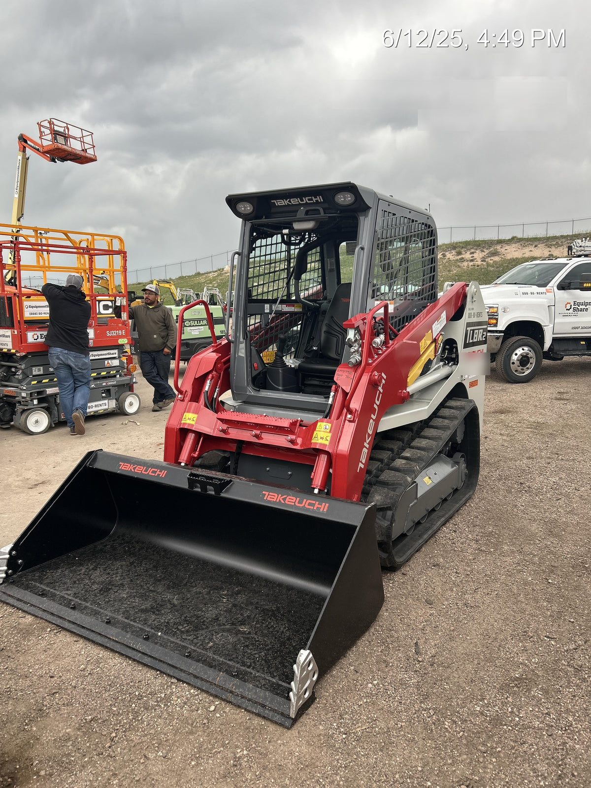 2025 TAKEUCHI TL8R2-CR