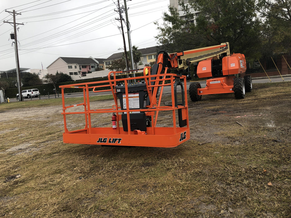 2019 JLG 860SJ