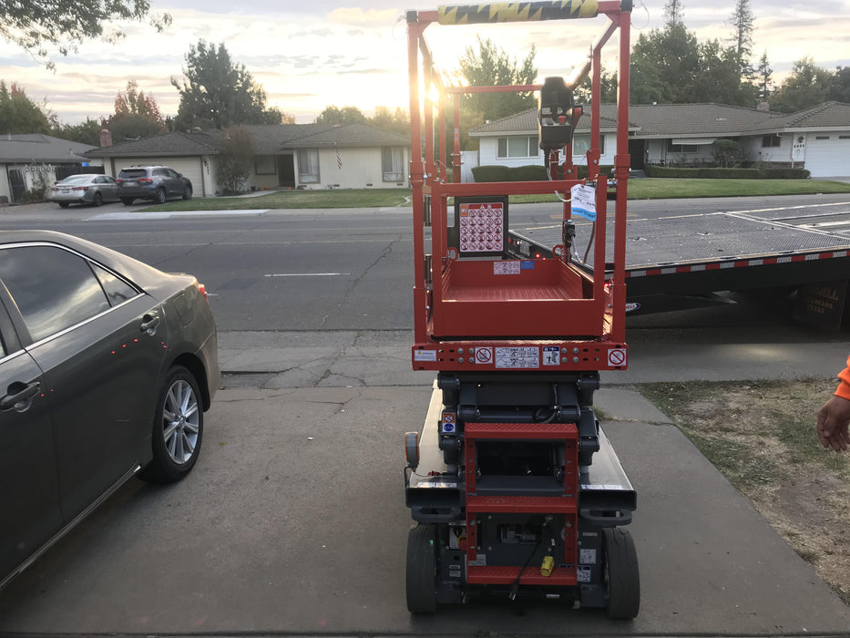 2020 Skyjack SJIII-3219 Solid NM Tires, Half height spring hinged entry gate, Dual Beacons, 800W Inverter