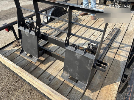 2025 ARROW MATERIAL HANDLING 60" Pallet Forks - Arrow