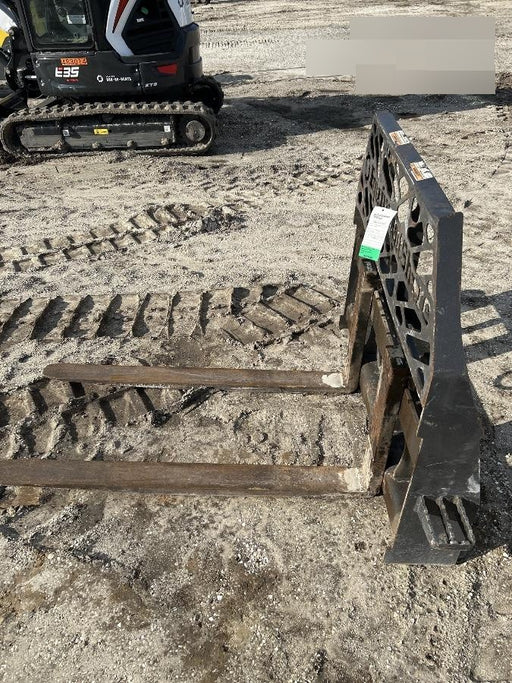 2022 PALADIN 48" Pallet Forks - Paladin