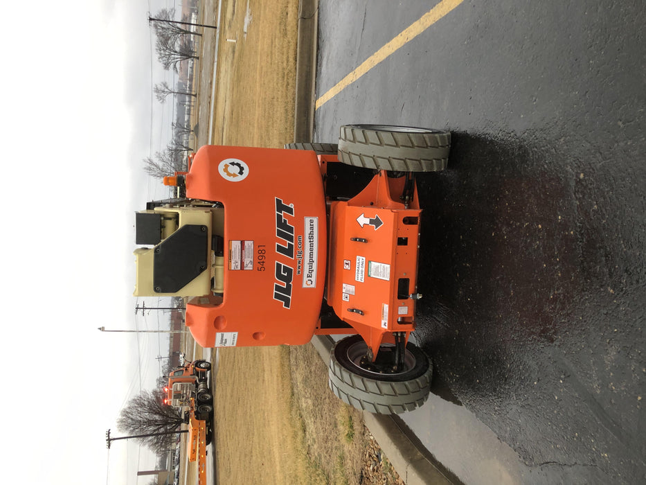 2019 JLG E450AJ