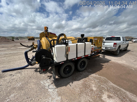 2022 Vac-Tron LP573XDT T4 Koehler Diesel Engine, 500 Gallon Debris Tank, x2 100 Gallon Water Tanks