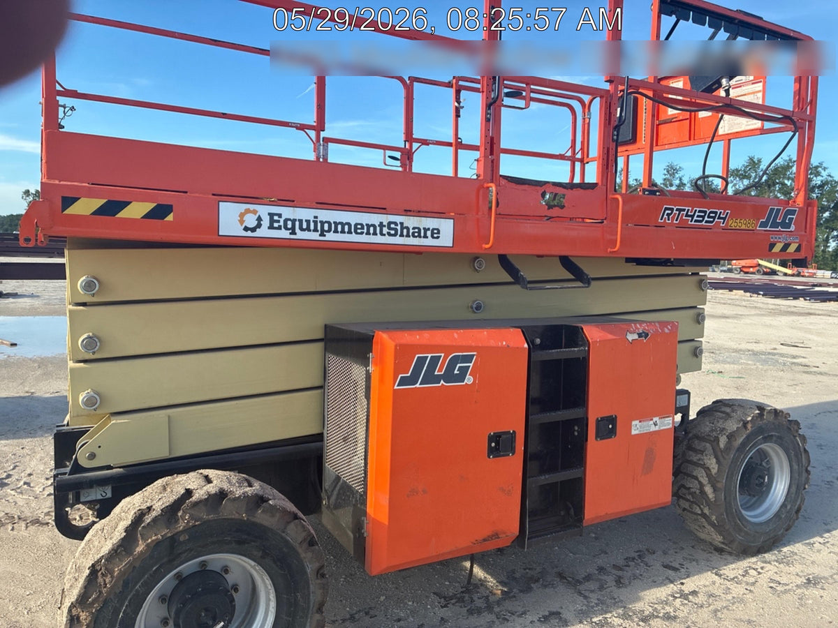 2022 JLG 4394RT