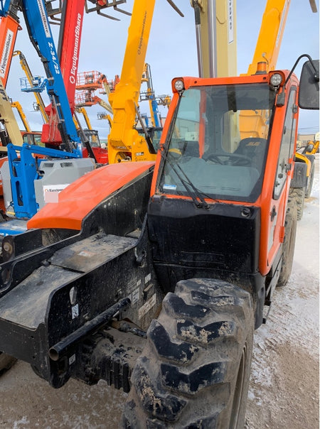2023 JLG 1732