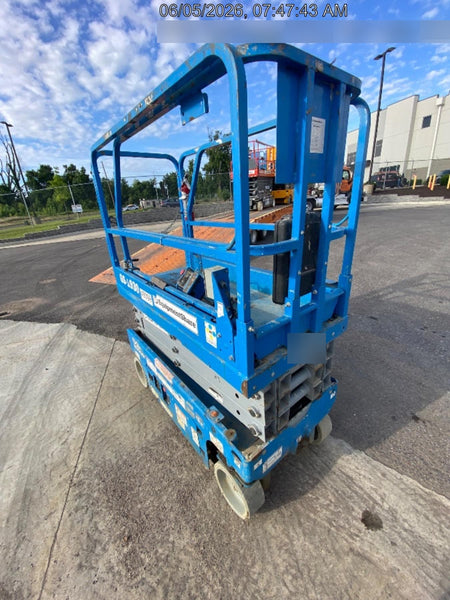 2019 Genie GS-1930 Fixed Rails with Chain Entry