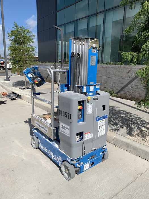 2021 GENIE GR-20