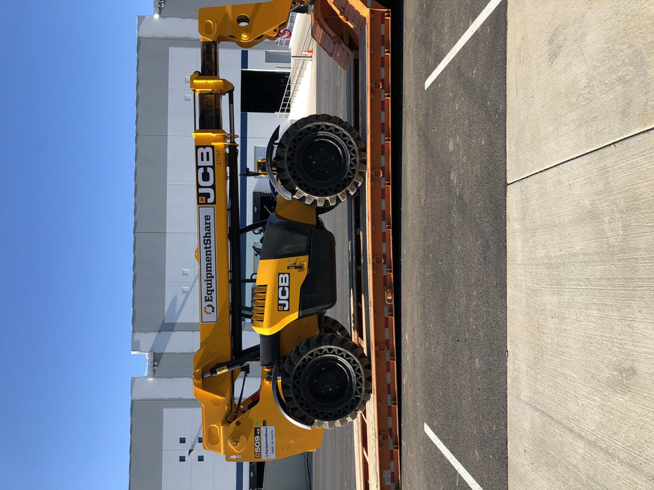 2019 JCB 509-42 Open ROPS, 74 HP, Solid Tires, Worklights, Beacon, Aux Hydraulics, Lifting Eye 66" Carriage/60" Forks