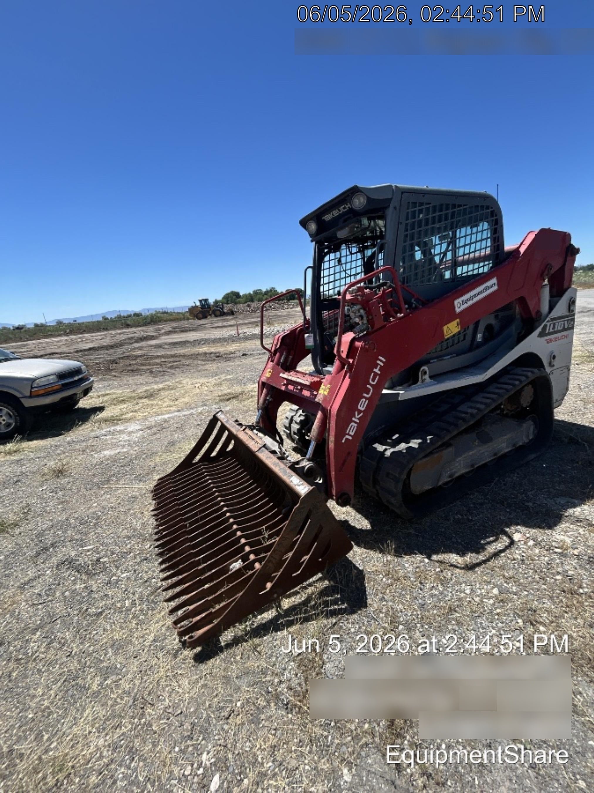 2019 Takeuchi TL10V2-CR Cab/Heat/AC, Rubber Tracks, Backup Alarm, Front & rear working Lights, Auxiliary Hydraulics, 2 Speed Travel, Engine Monitoring System, Hydraulic universal quick hitch w/76" HD dirt bucket with 8 teeth, 20.3 cubic feet capacity, 48" Pallet forks and frame