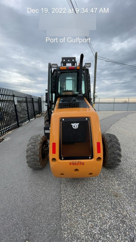 2021 CASE 588H