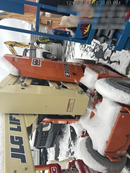 2019 JLG E300AJP