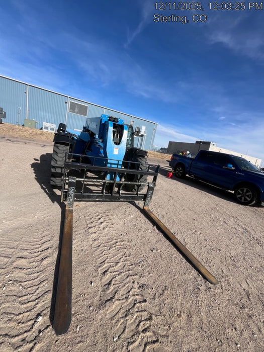 2018 Genie GTH-844 Genie GTH-844 w/Enclosed Cab w/HVAC, Work Lights, Solid Tires, Beacon, 60" Carriage and Forks