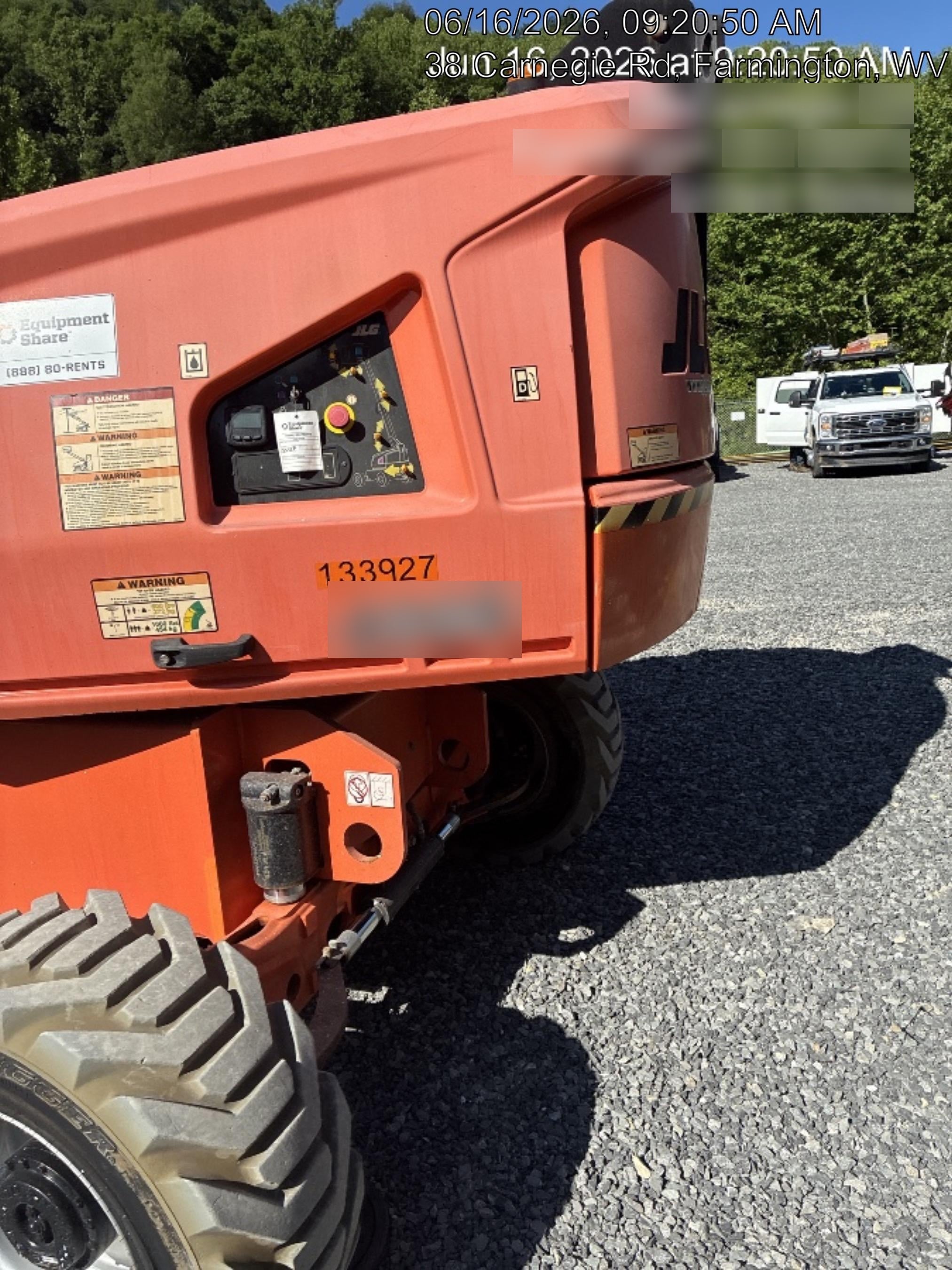 2021 JLG 400S