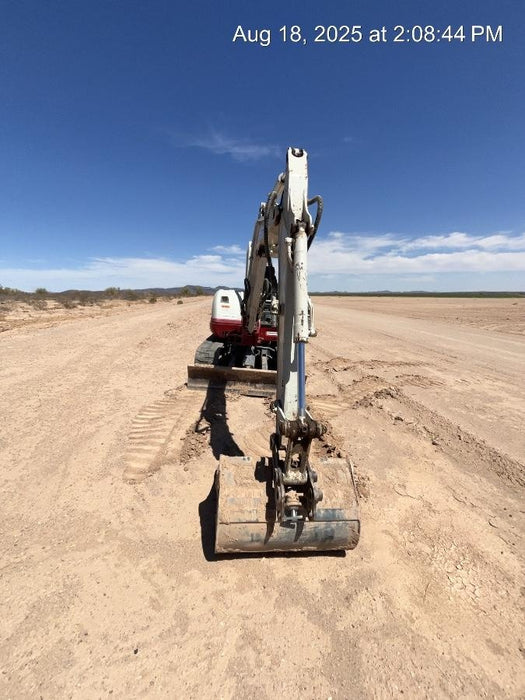 2021 TAKEUCHI TB250-2