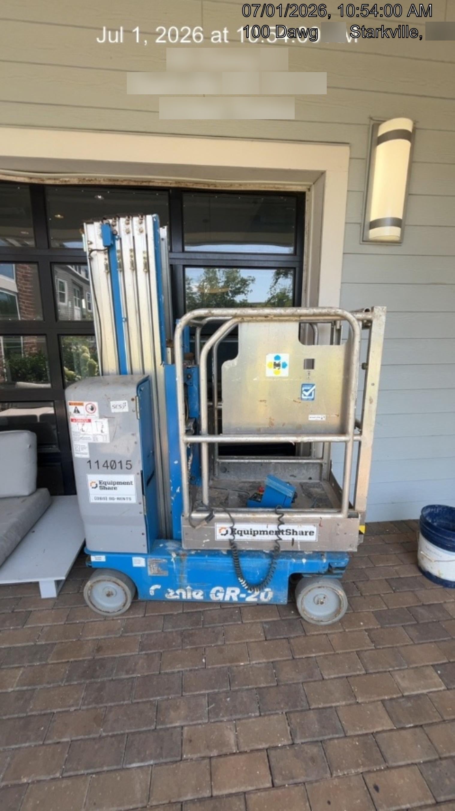 2020 GENIE GR-20