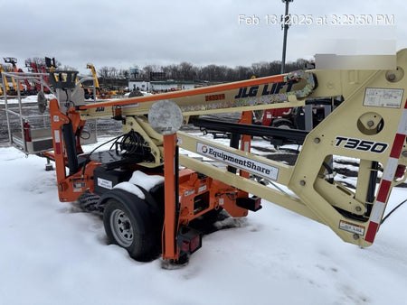 2022 JLG T350