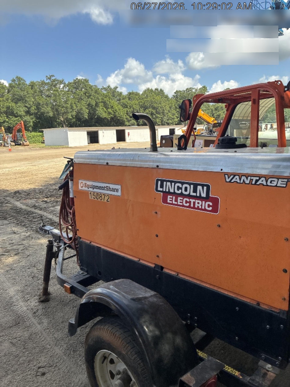 2021 Lincoln Electric Vantage 322 Vantage 322 Ready Pak 3 w/ Telematics & Decals, ORANGE (includes trailer, cable rack, fender light kit)