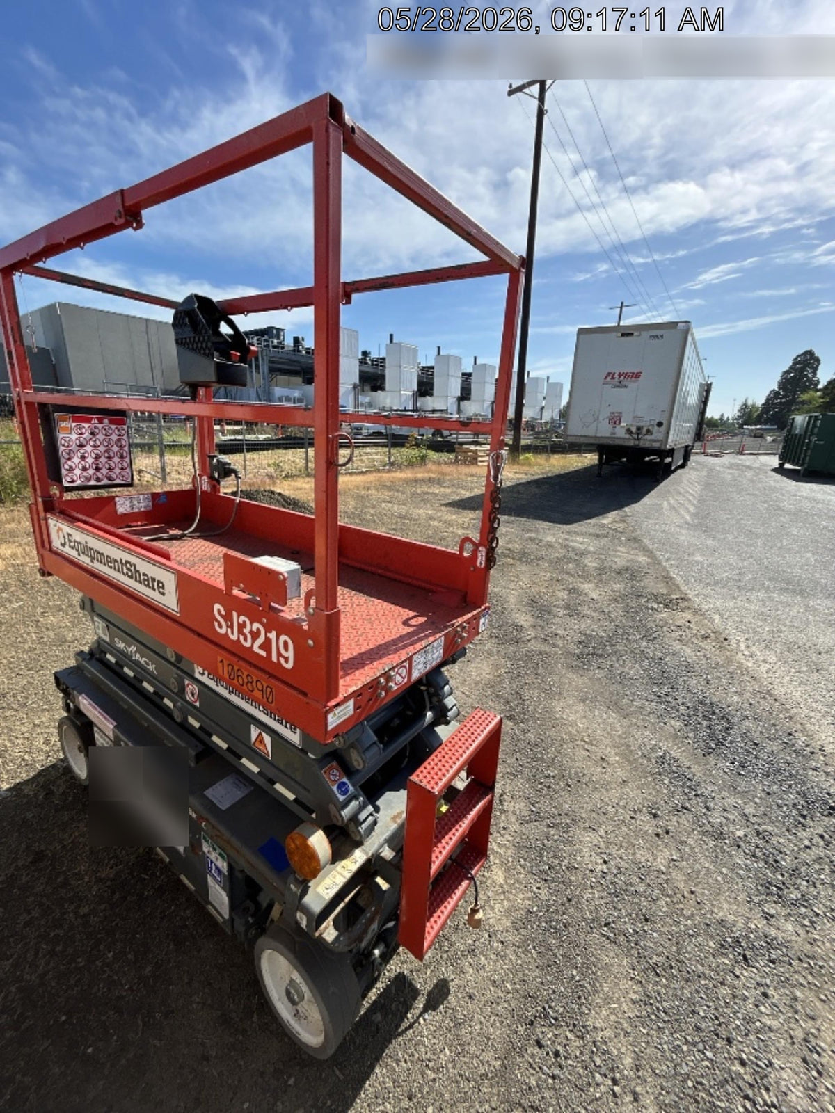 2020 Skyjack SJIII-3219 Solid NM Tires, Half height spring hinged entry gate, Dual Beacons, 800W Inverter