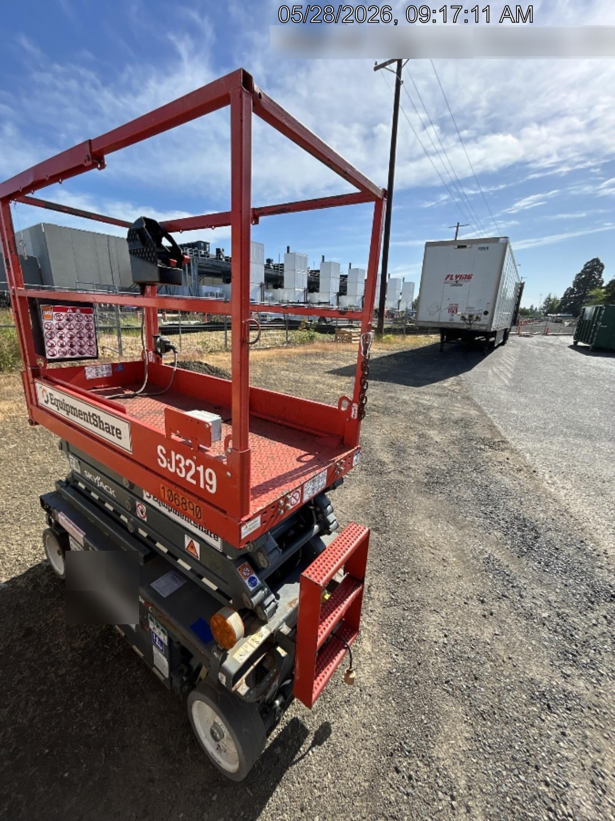 2020 Skyjack SJIII-3219 Solid NM Tires, Half height spring hinged entry gate, Dual Beacons, 800W Inverter