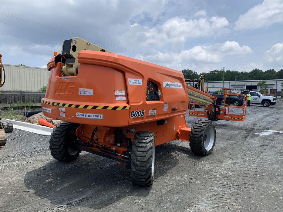 2021 JLG 600S