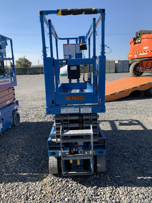 2020 Genie GS-1930 Solid Non Marking Tires, Beacon, Folding rails with half height swing gate, 800W Inverter