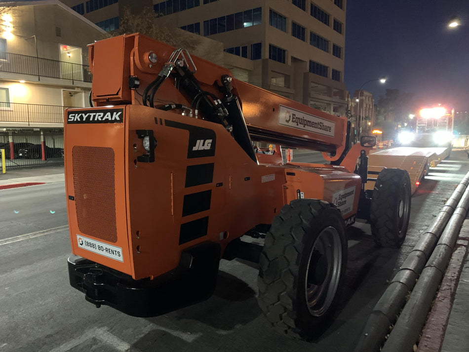 2021 SKYTRAK 8042
