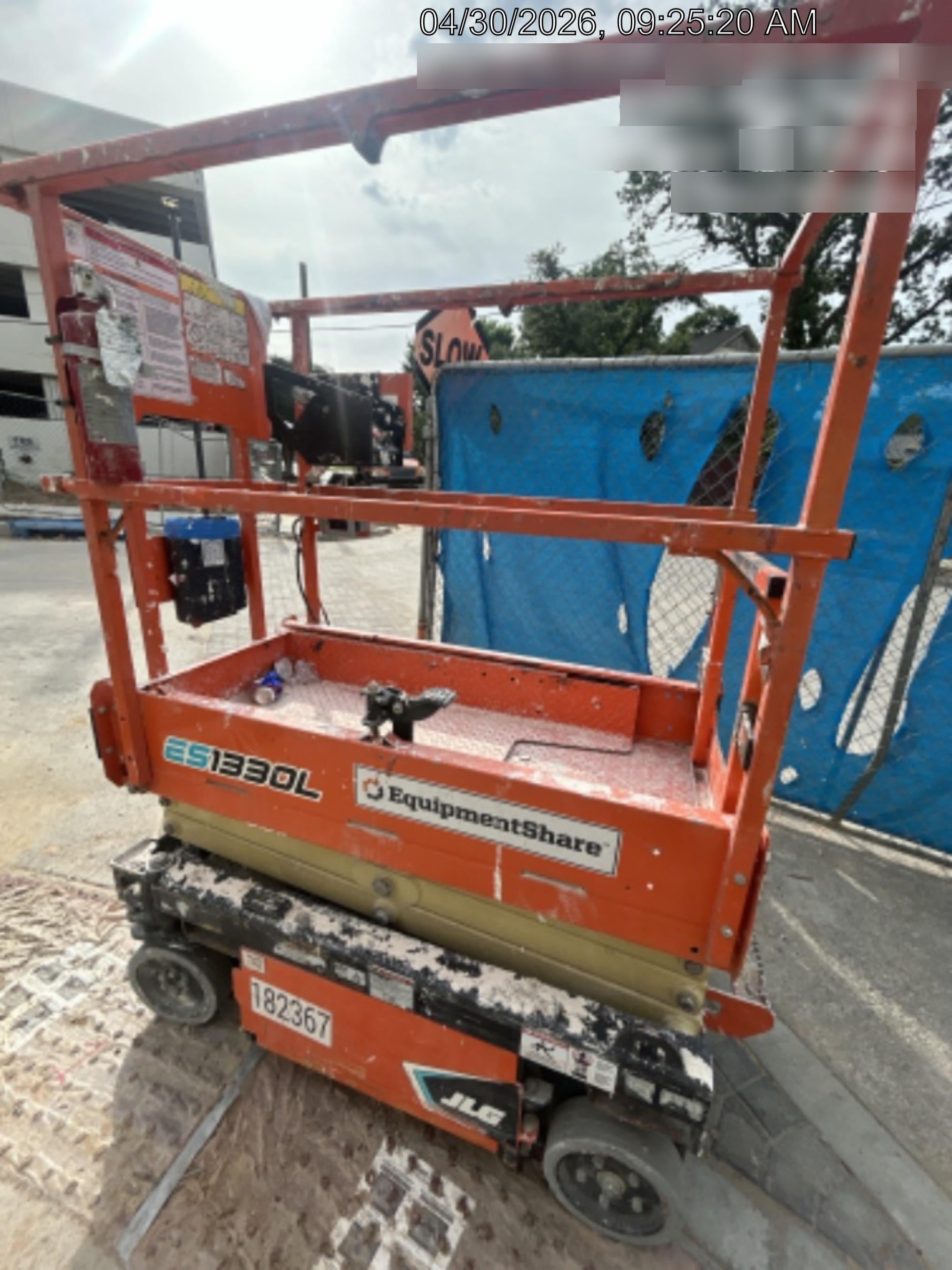 2021 JLG ES1330L