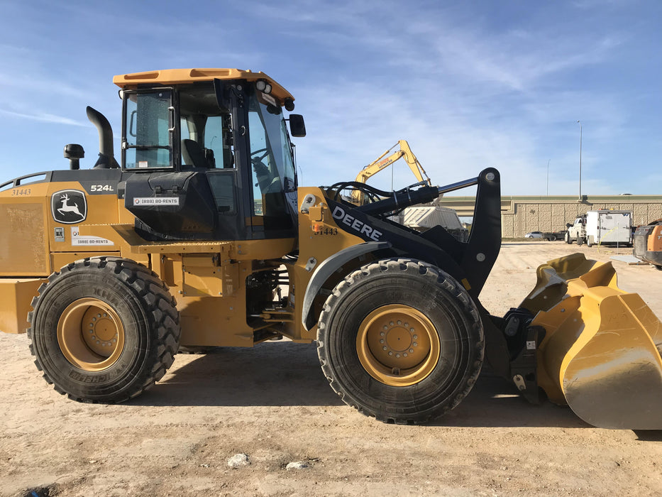 2019 John Deere 524L Cab/Heat/AIR, 3rd Function Hydraulics, Hydraulic JRB QC 2.75 Yd. Bucket, 60" Carriage/72" Forks