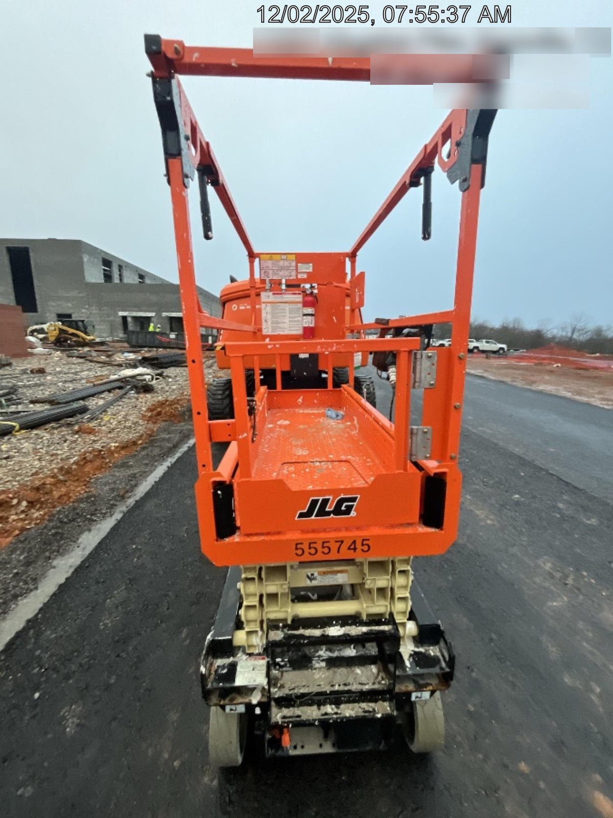 2025 JLG ES1932
