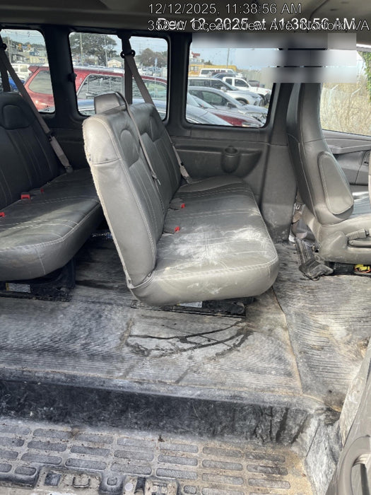 2023 CHEVROLET Express Van - Rental