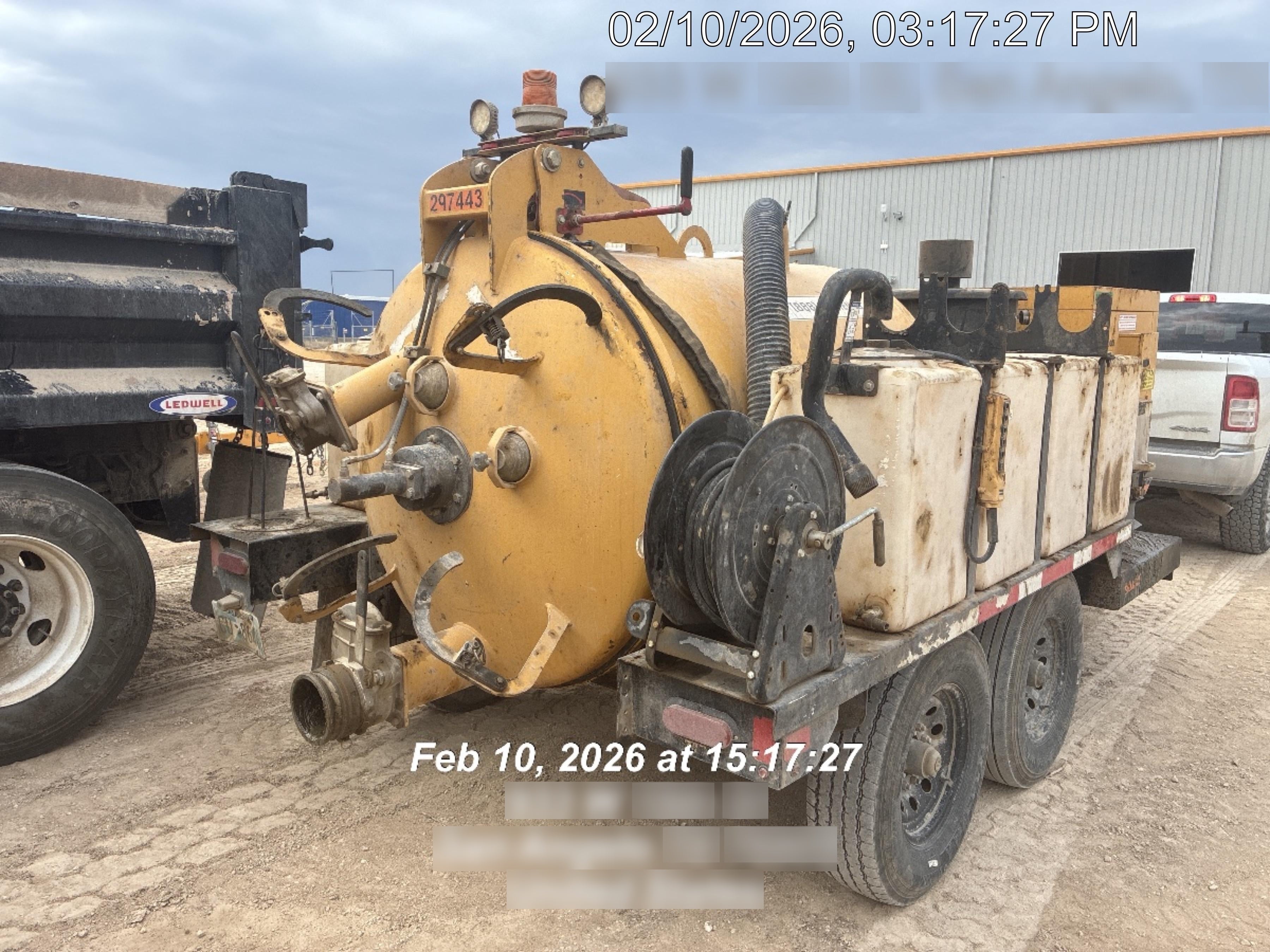 2023 Vac-Tron LP573XDT T4 Koehler Diesel Engine, 500 Gallon Debris Tank, x2 100 Gallon Water Tanks