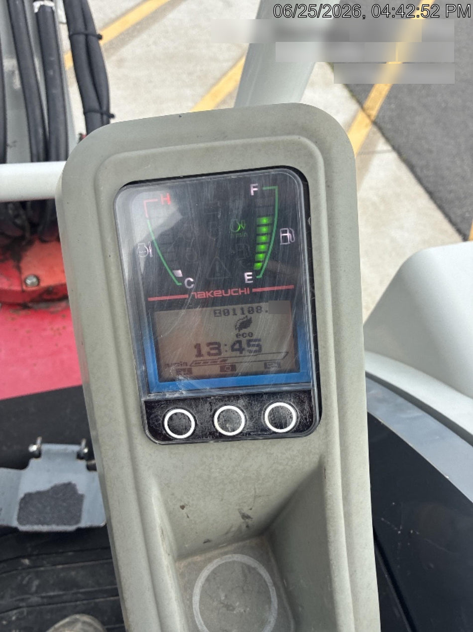 2022 TAKEUCHI TB235-2R