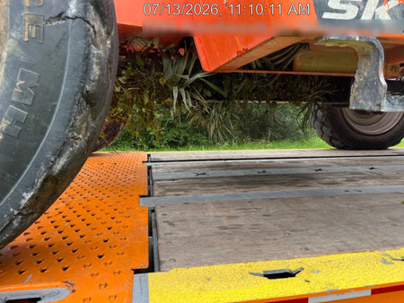 2021 JLG 8042