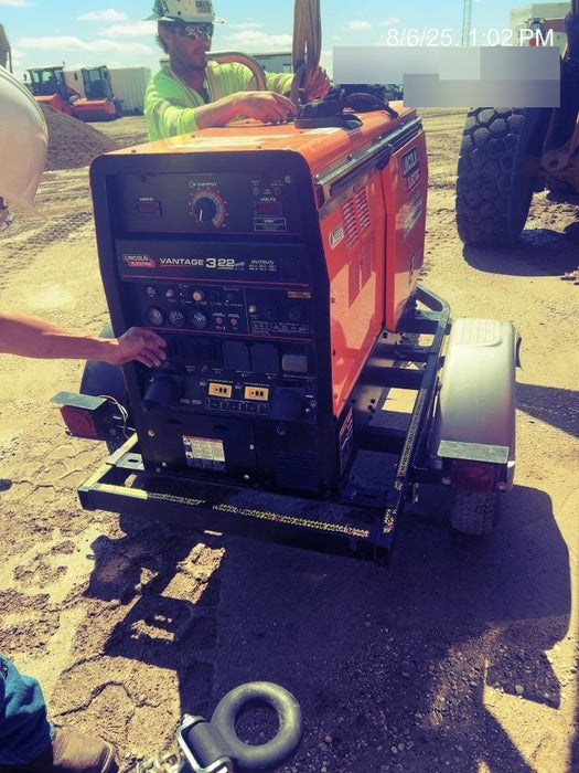 2021 Lincoln Electric Vantage 322 Vantage 322 Ready Pak 3 w/ Decals, ORANGE (includes trailer, cable rack, fender light kit) NO Telematics