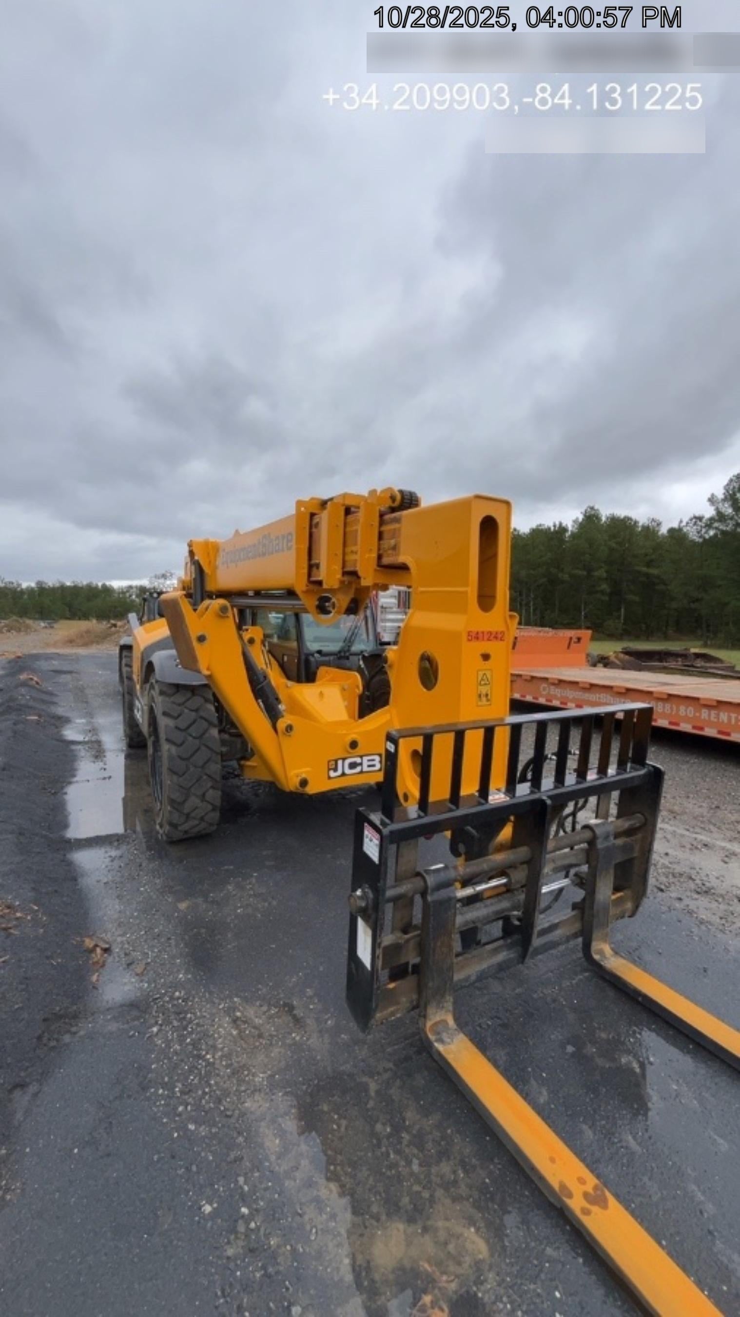 2025 JCB 400/F7360