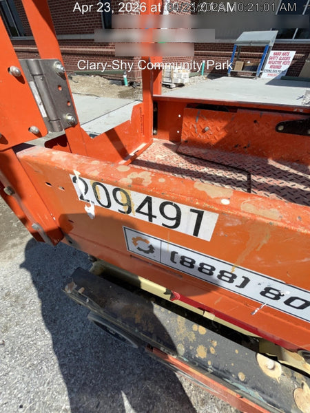 2022 JLG ES1330L