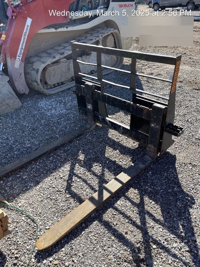 2024 ARROW MATERIAL HANDLING 48" Pallet Forks - Arrow