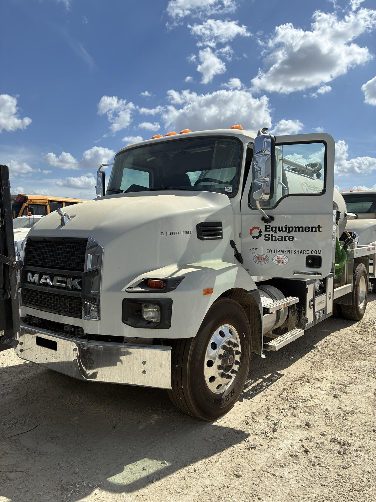 2027 MACK MD642 Sanitation Truck