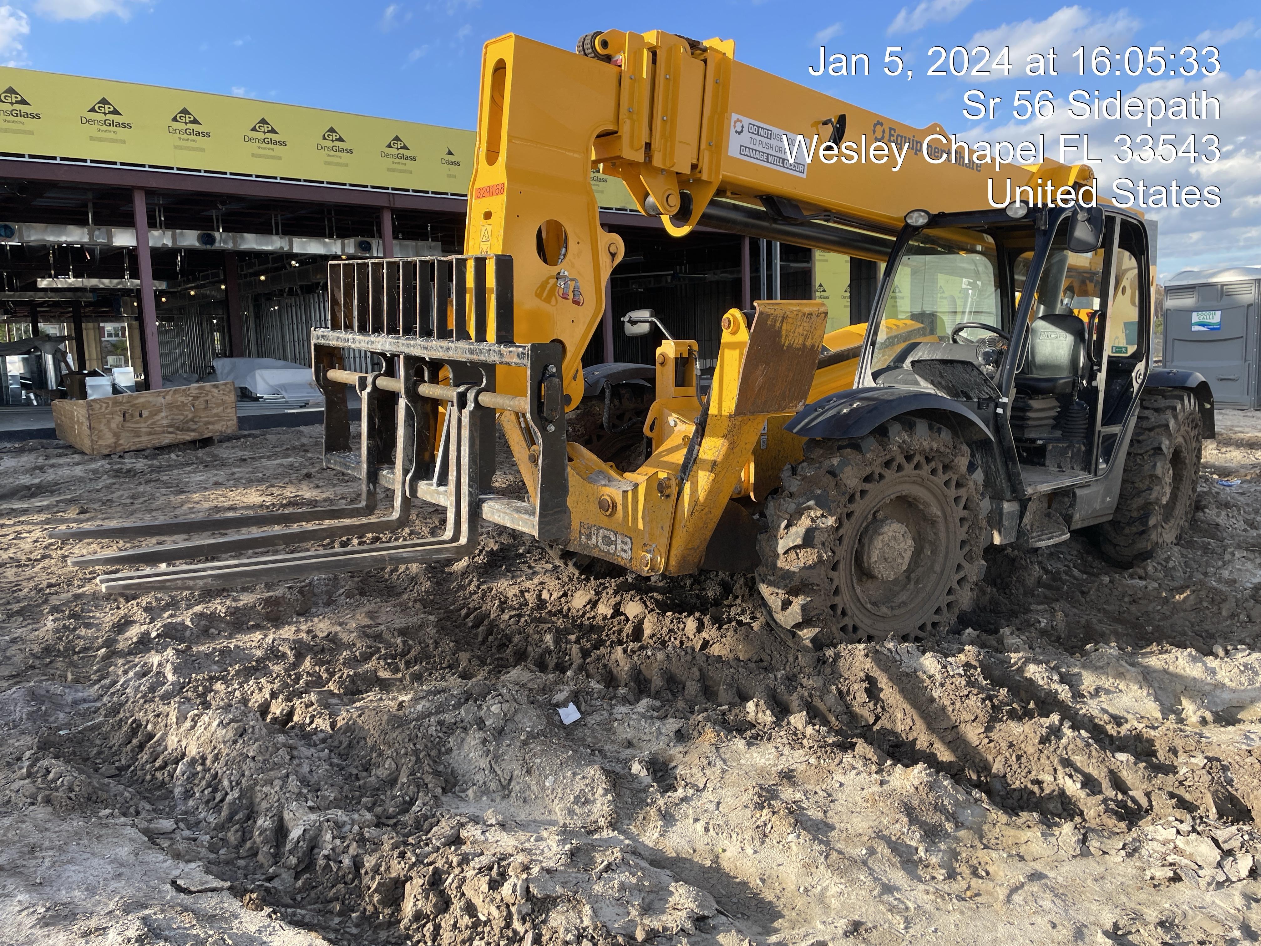 2023 JCB 510-56