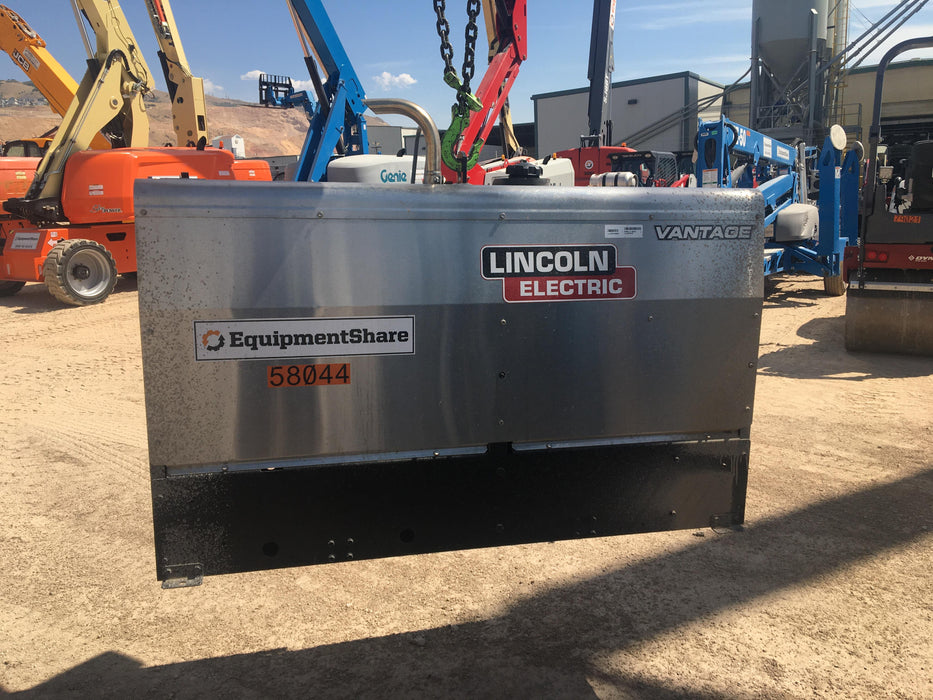 2019 Lincoln Electric Vantage 322 Welder Ready-Pak 3, Two wheel trailer, Fender and Light kit, Cable Rack