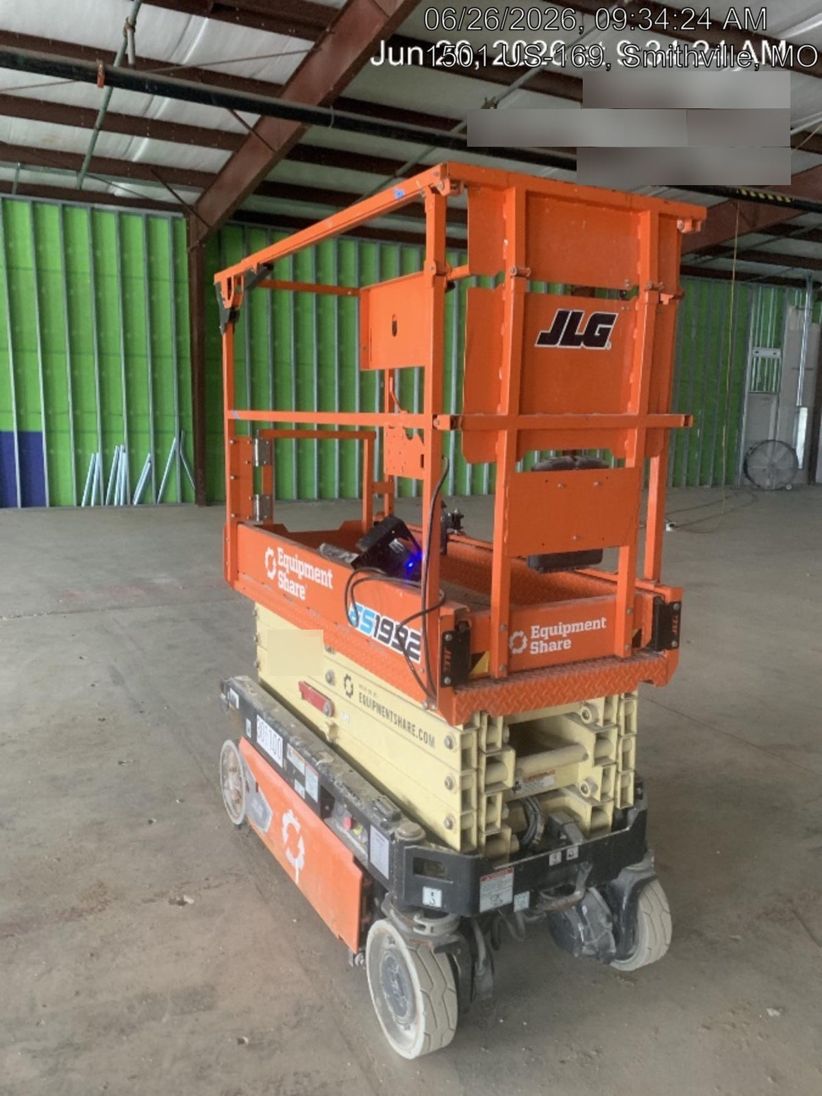 2023 JLG ES1932