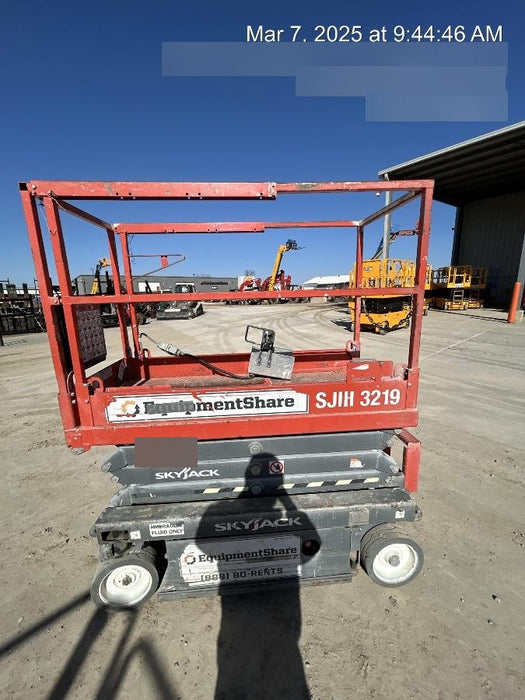 2019 Skyjack SJIII-3219 Standard Options, Trojan Batteries