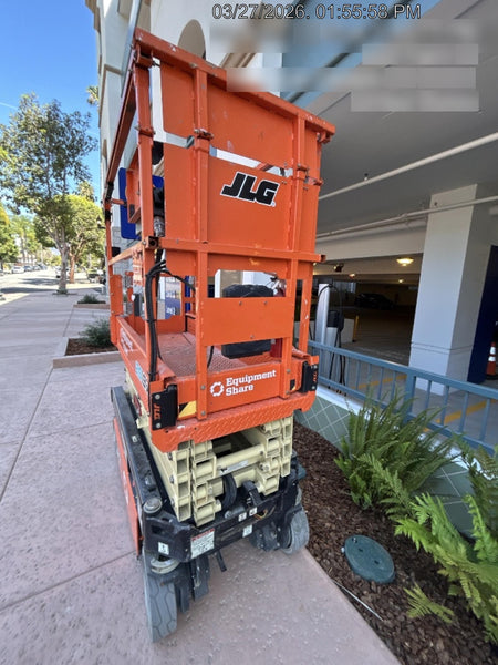 2022 JLG ES1932