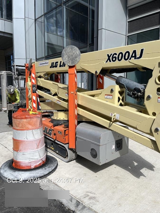 2019 JLG X600AJ