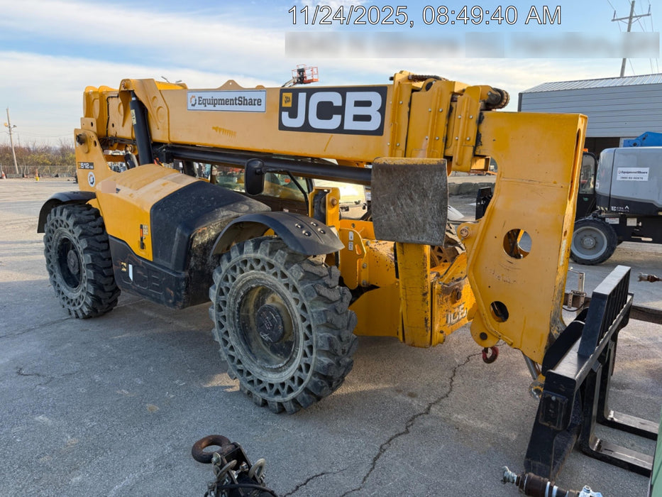 2019 JCB 512-56 Cab/Heat/Air, 109 HP, Solid Tires, STD Worklight, Beacon, Aux Hydraulics, Lifting Eye, Back up Alarm w/66" Carriage/60" Forks